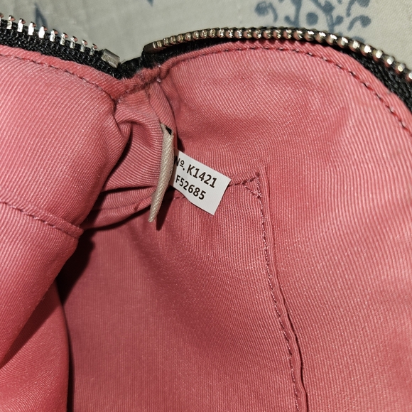 COACH Heart Pink Multicolor Coated Canvas Makeup Bag Cosmetic Case NWOT - Picture 6 of 10